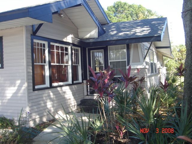 520 E Strawbridge Ave, Melbourne, FL 32901